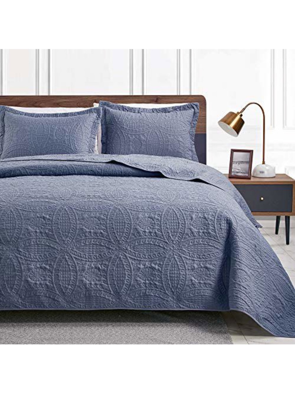 Textured Blue Quilted Bedspread with Matching Shams